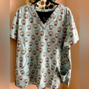 Women’s scrub top size 2x